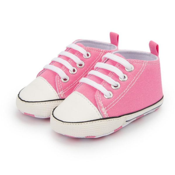 Newborn shoes/Pink (Size 0-6 months)