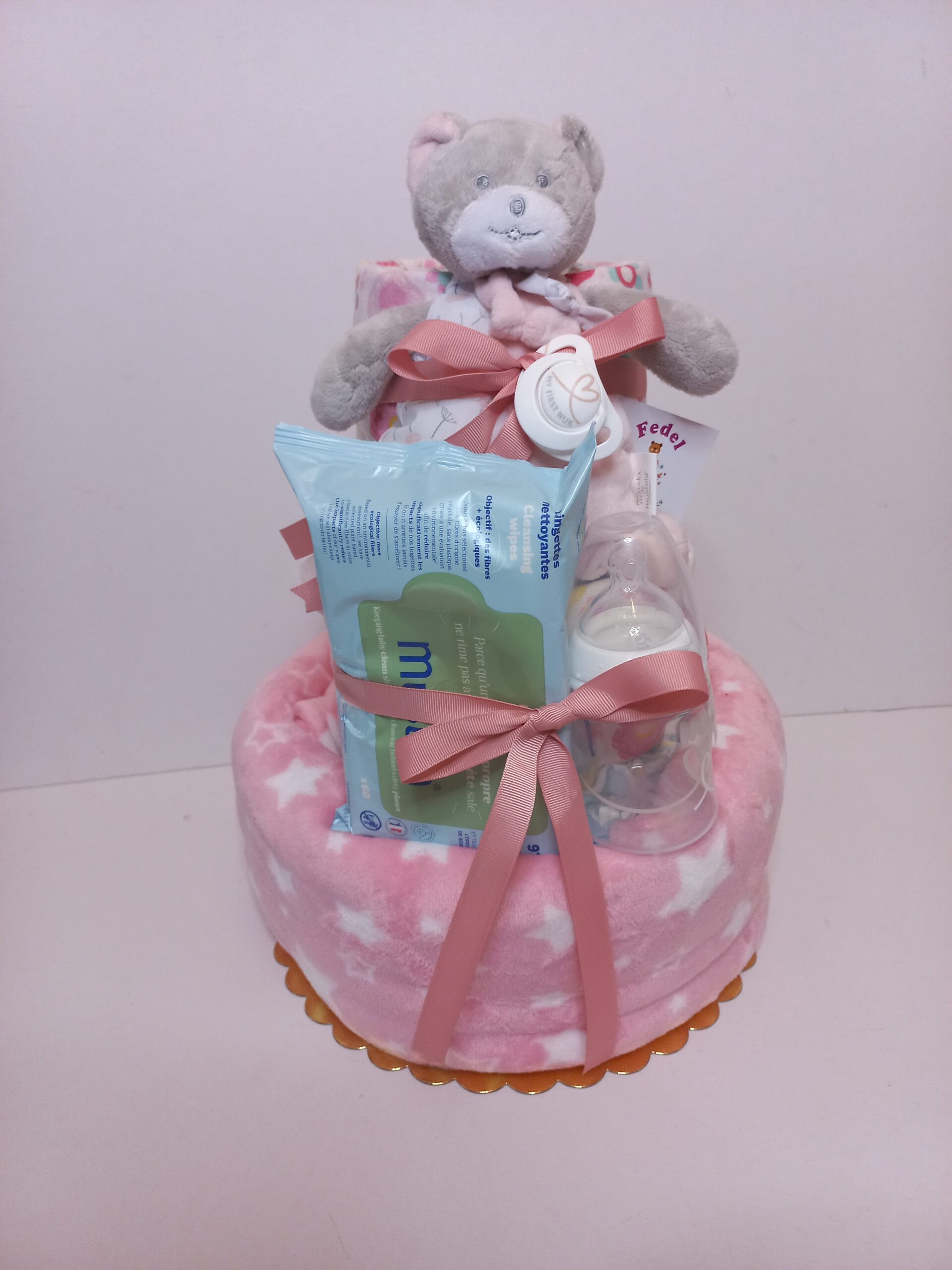 Adorable DIY Diaper Cake Train Baby Shower Gift - DIY & Crafts
