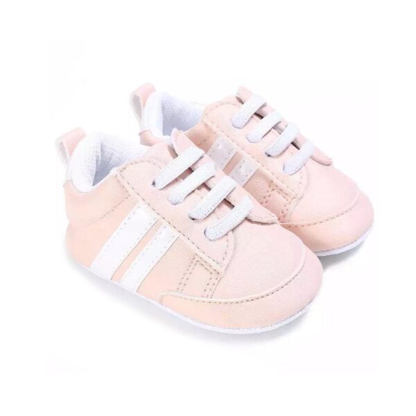 Newborn shoes/ Size 0-6 months