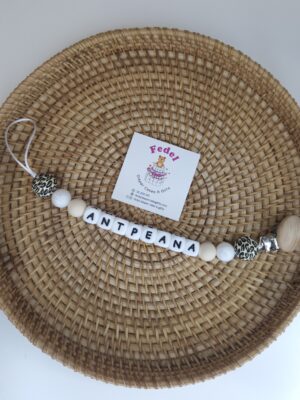 Leopard pacifier's clips