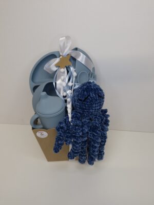 Diaper cakes gifts for newborn boys